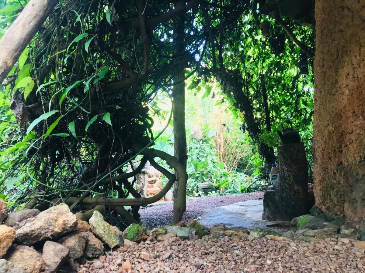 Earth House Sri Lanka Neboda Exterior foto