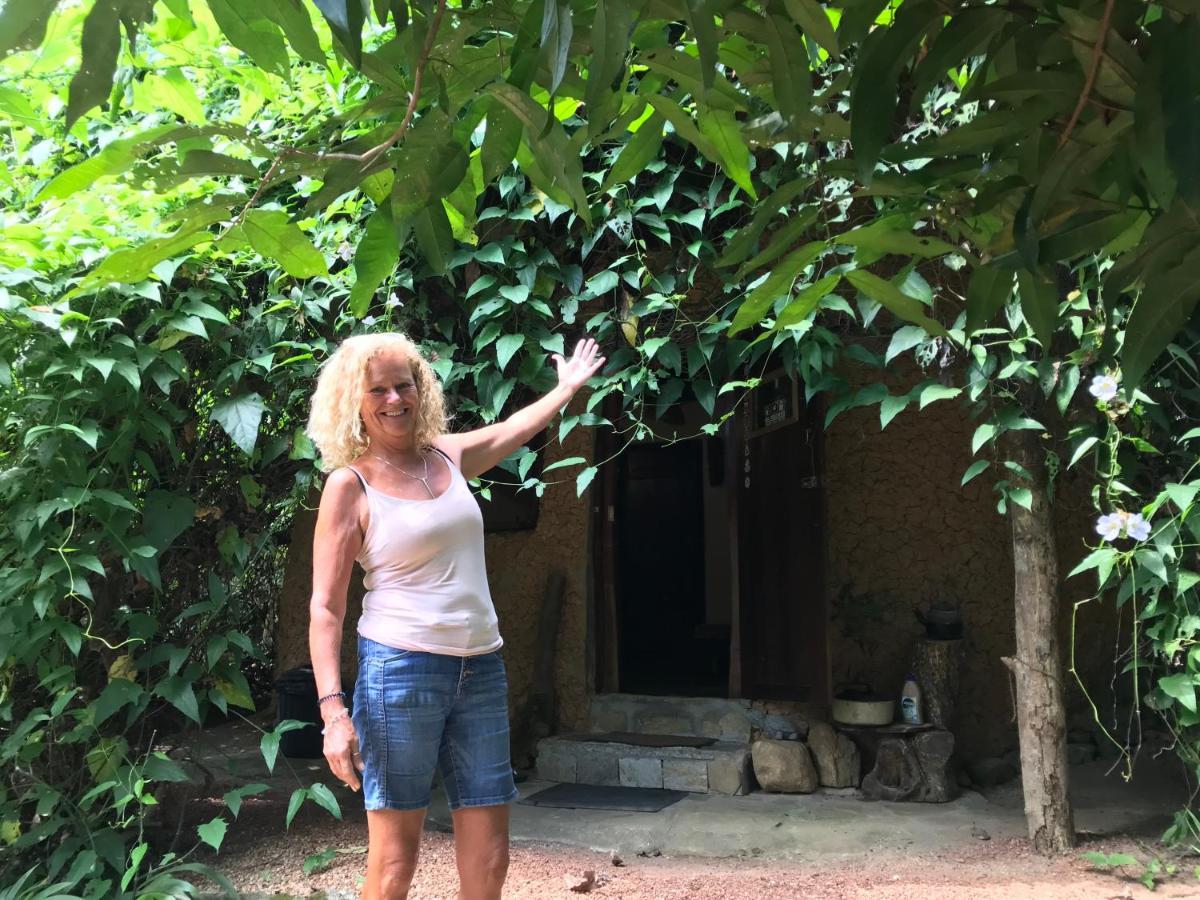 Earth House Sri Lanka Neboda Exterior foto
